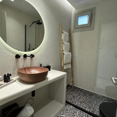 Ico Santorini Apartment Pyrgos Kallistis Exterior photo