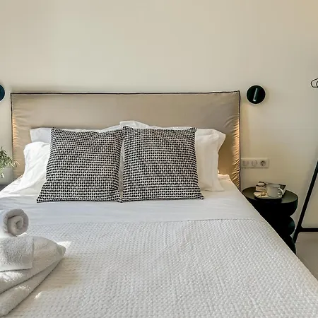 Ico Santorini Apartment Pyrgos Kallistis Exterior photo