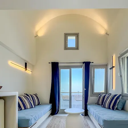 Ico Santorini Apartment Pyrgos Kallistis Exterior photo