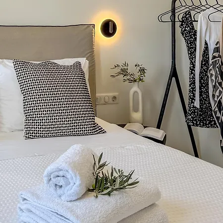 Ico Santorini Apartment Pyrgos Kallistis Exterior photo