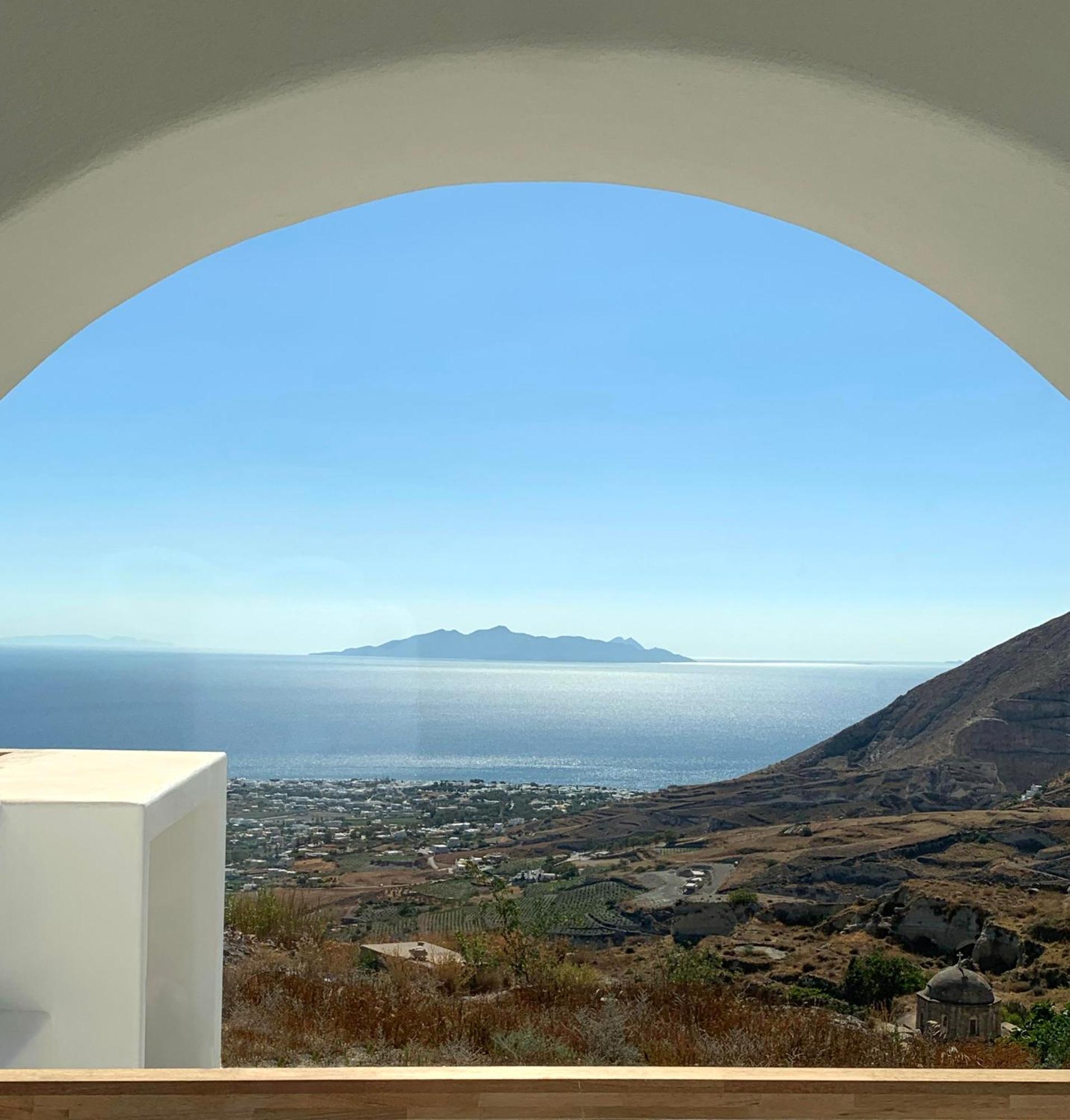 Ico Santorini * Pírgos