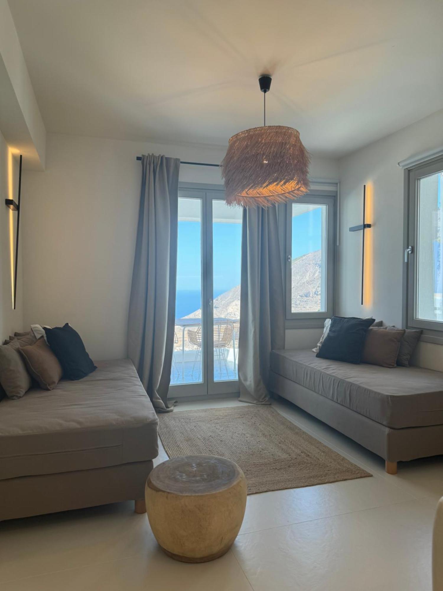 Ico Santorini *