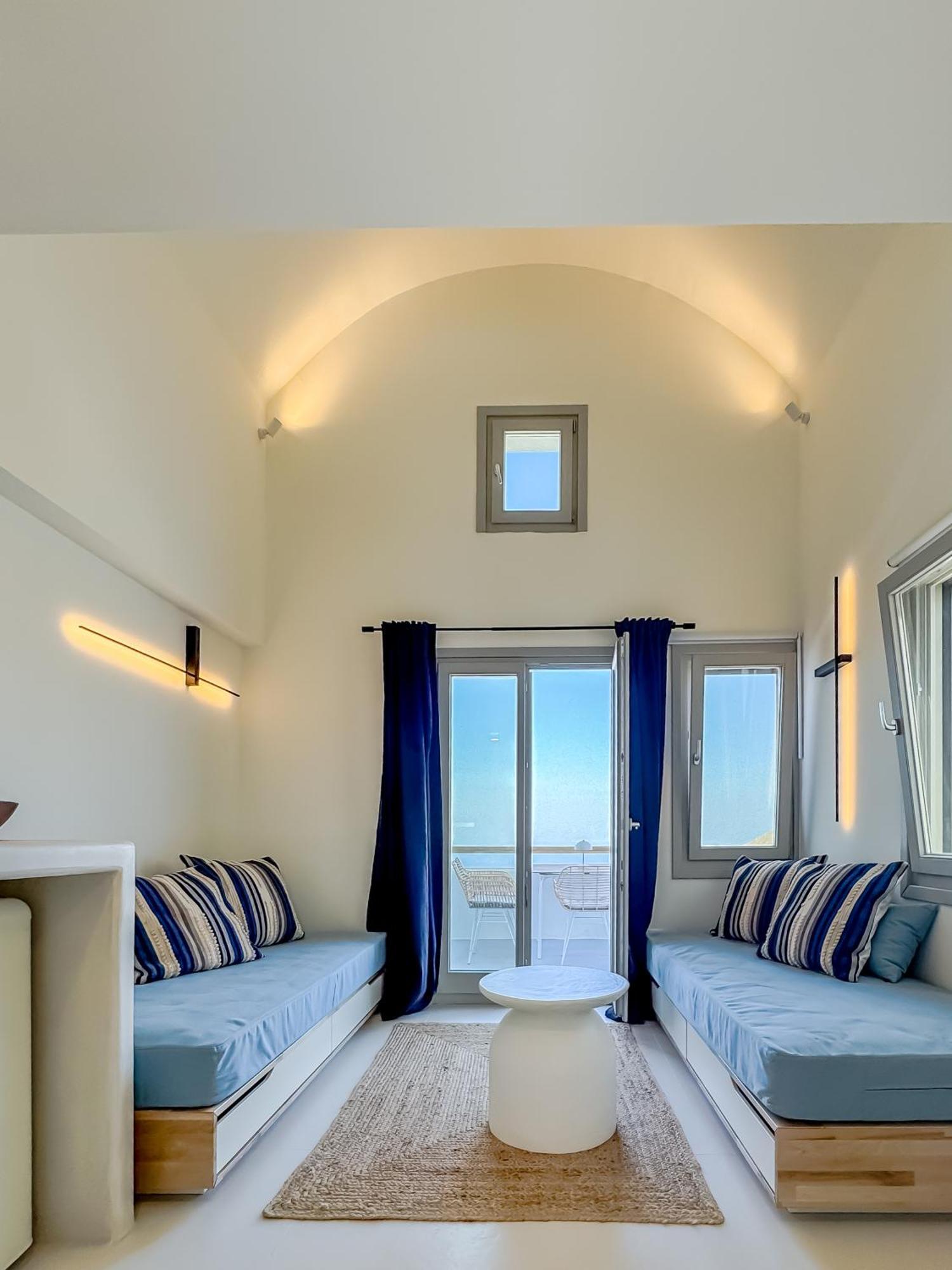 Ico Santorini Apartament Pýrgos
