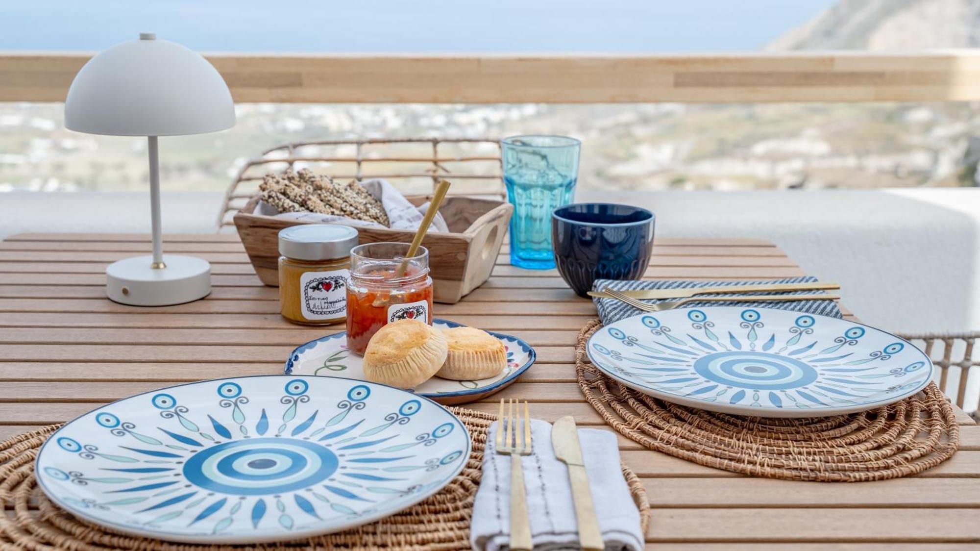 Ico Santorini Apartment Pýrgos